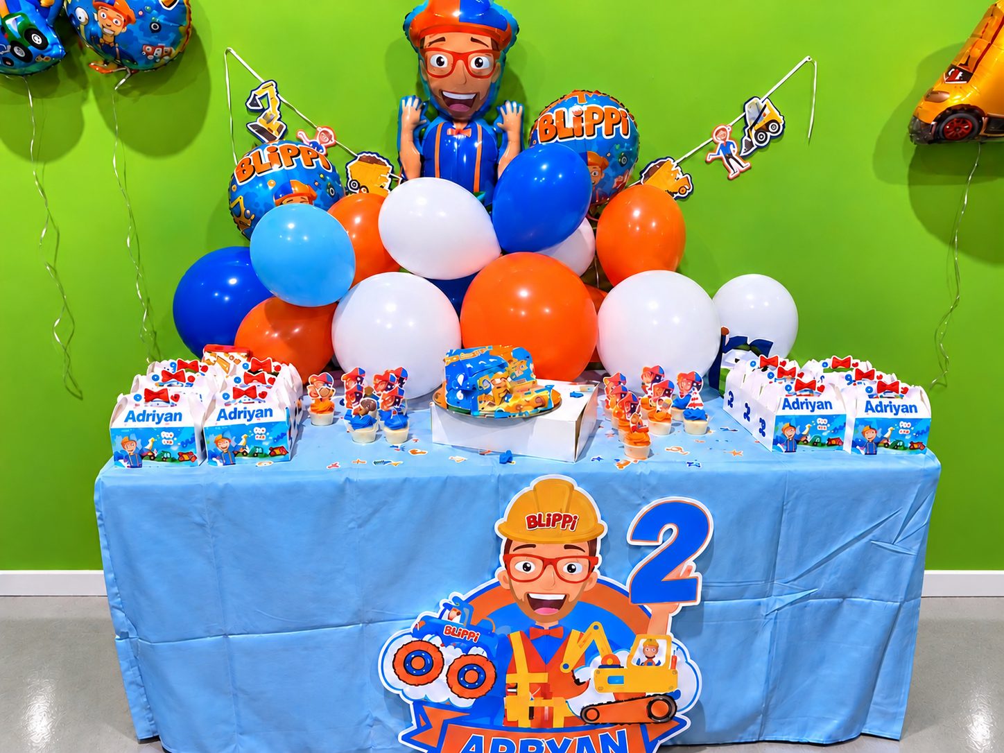 Decorated birthday party table at Fun City